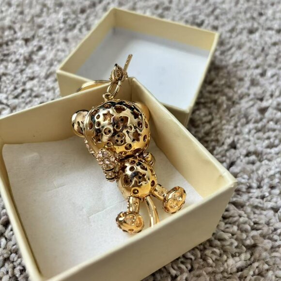 Sparkly Crystal Tiger Keychain – Gift Box Included! - Picture 4 of 6